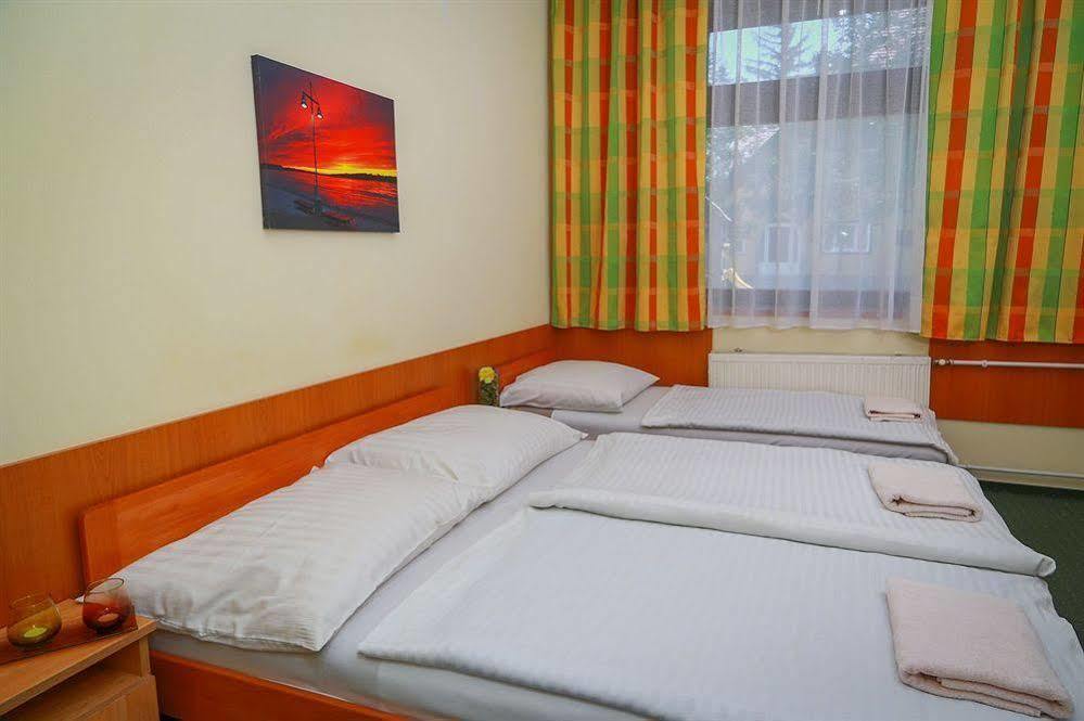 שיופוק Hotel Solero מראה חיצוני תמונה